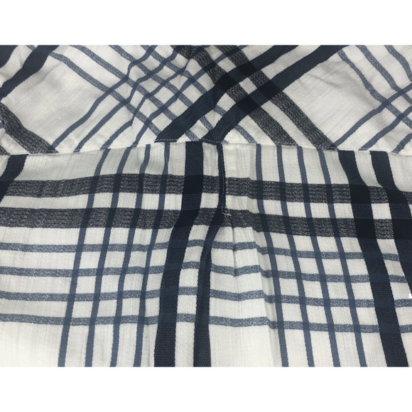 Liz Claiborne Women's Cabin Shirt 1/4 Button Blue Plaid Size Medium Long Sleeves - Picture 9 of 10